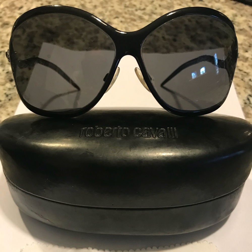 Roberto Cavalli sun glasses